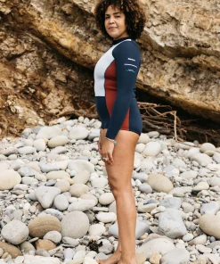 Clearance Finisterre Women's Nieuwland 2mm Yulex® Long Sleeve Swimsuit Navy/Sky/Rust