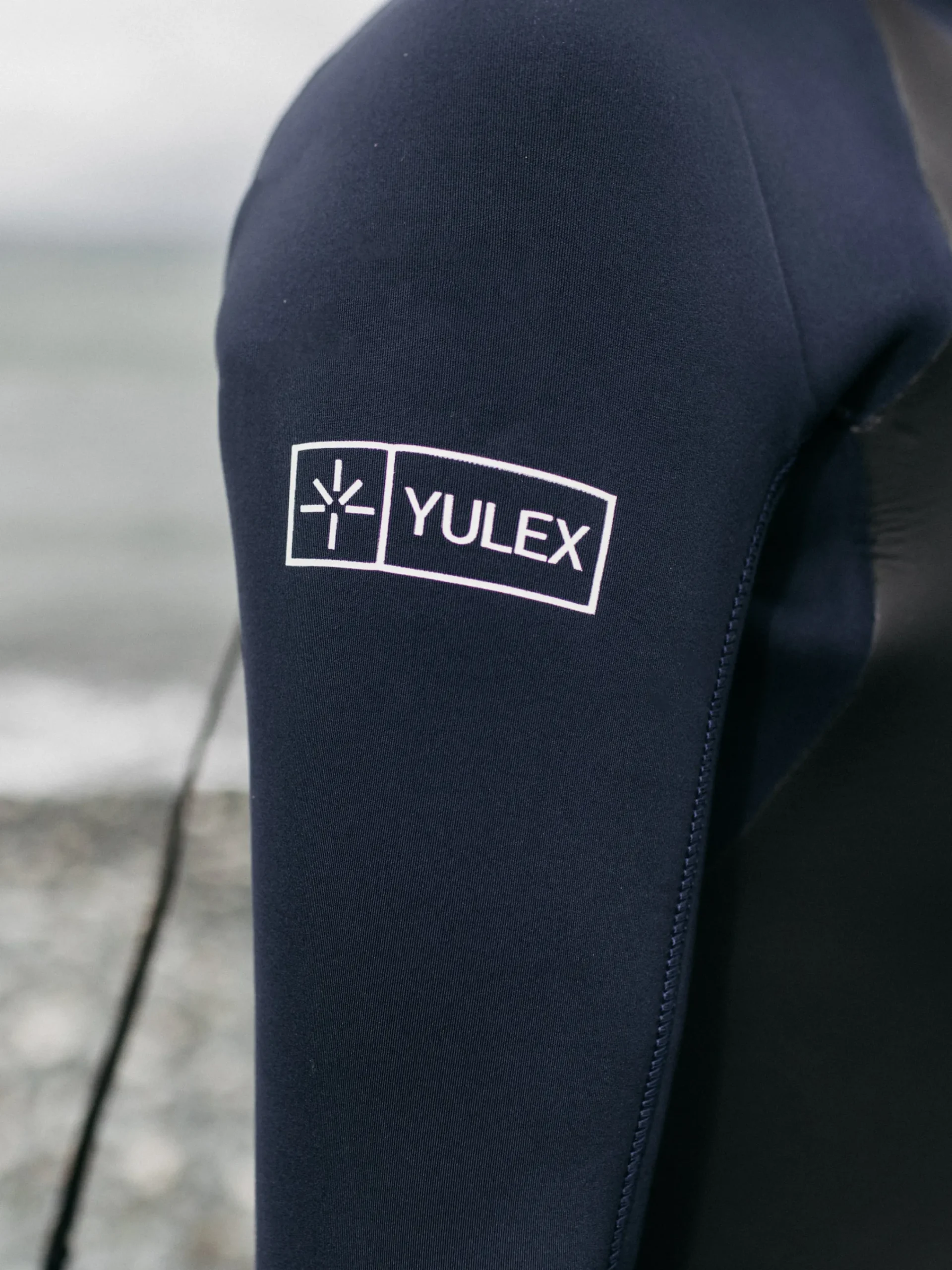 Sale Finisterre Women's Nieuwland 5.5/4.5mm Yulex® Back Zip Wetsuit Ink