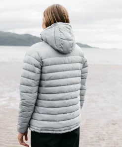 Store Finisterre Women's Nimbus Hooded Jacket Whale
