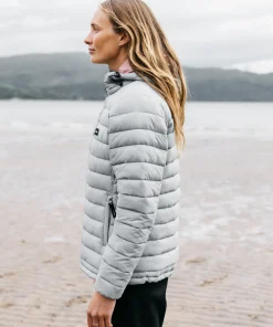 Store Finisterre Women's Nimbus Hooded Jacket Whale