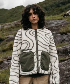 Store Finisterre Women's Orsik Fleece Printed Jacket ContourPrint