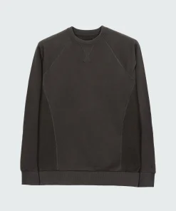Shop Finisterre Women's Serpentine Sweatshirt RavenBlack