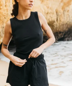 Outlet Finisterre Women's Walker Hybrid Shorts Black