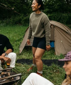 Sale Finisterre Women's Yarrel Canvas Shorts Navy